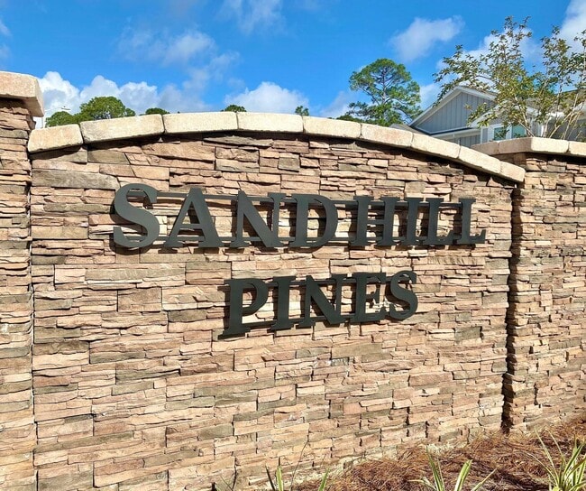 property at 37 Sandhill Pines Dr