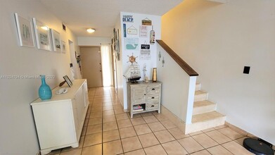 43 Seville Cir-Unit -2-47 in Davie, FL - Foto de edificio - Building Photo