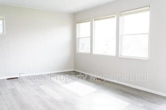 2908 Ghent Ave in Dayton, OH - Building Photo - Building Photo