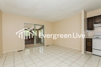 4431 Greenmeadow Ct in Indianapolis, IN - Building Photo - Building Photo