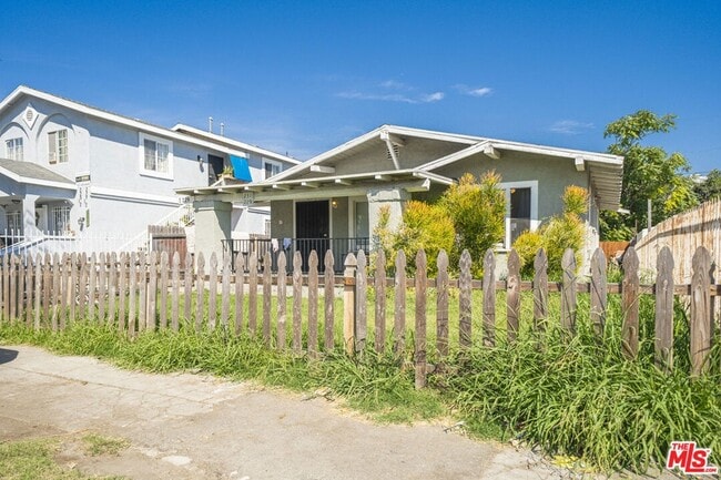 property at 229 E 85th St