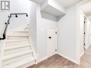 80 Oakes Ave in Oshawa, ON - Building Photo - Building Photo