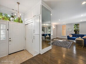 1608 N Larrabee St in Chicago, IL - Building Photo - Building Photo