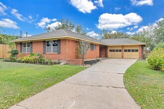 1803 Sea Queen Ct in Houston, TX - Foto de edificio - Building Photo