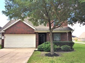 21655 Falvel Lake Dr in Spring, TX - Building Photo
