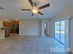 15422 Broad Brush Dr in Sun City Center, FL - Building Photo - Building Photo