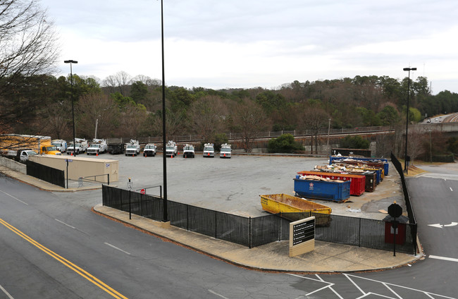 Lenox Tower in Atlanta, GA - Building Photo - Building Photo