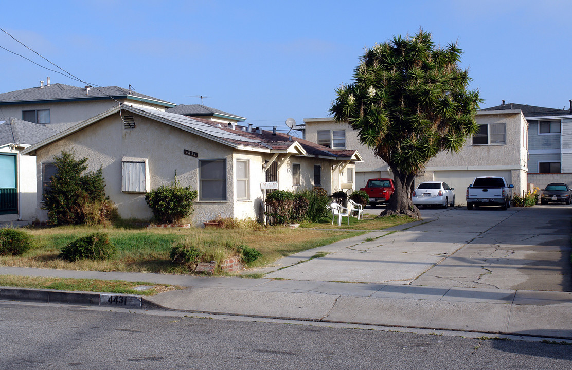 4431 W 141st St in Hawthorne, CA - Building Photo