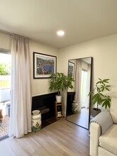 1339 26th St, Unit 9 in Santa Monica, CA - Foto de edificio - Building Photo