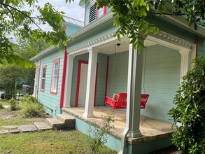 818 Harris Ave in Austin, TX - Building Photo - Building Photo