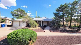 6836 Orizaba Ave in El Paso, TX - Building Photo