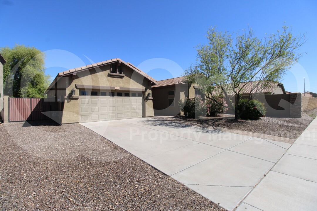 3721 S Ashley Pl in Chandler, AZ - Building Photo