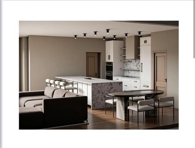 property at 3130 N Harwood St