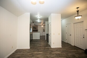 324 SW 147th St in Oklahoma City, OK - Foto de edificio - Building Photo