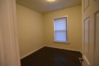 732 W Grace St in Chicago, IL - Building Photo - Building Photo