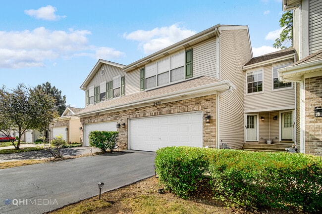 2492 Stoughton Cir in Aurora, IL - Building Photo - Building Photo