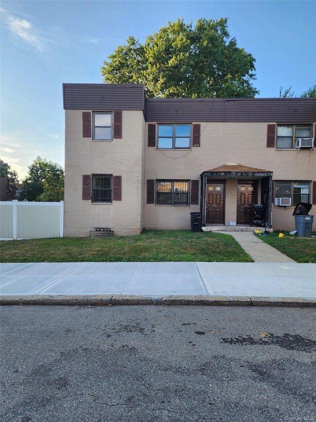 property at 147-03-147-71 71st Ave