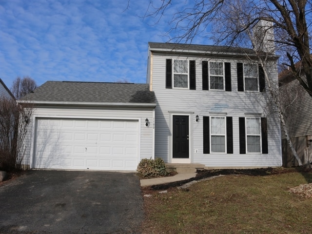 property at 1100 Lavender Ln