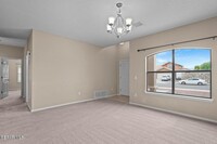 7412 Mesquite Flor Dr in El Paso, TX - Foto de edificio - Building Photo