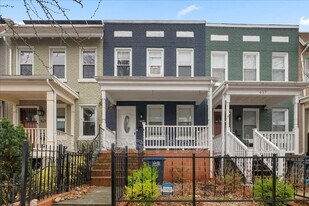 619 Orleans Pl NE in Washington, DC - Building Photo