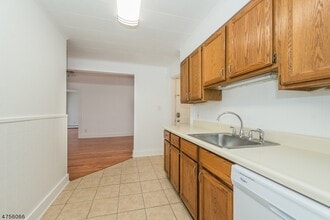 55 Madison St in Newton, NJ - Building Photo - Building Photo