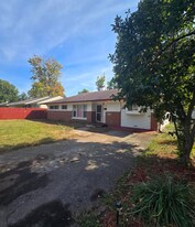 5901 E 43rd St in Indianapolis, IN - Building Photo