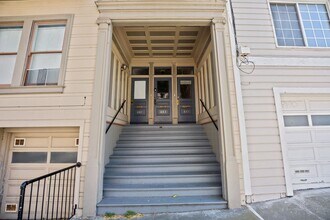 881 Greenwich St in San Francisco, CA - Building Photo - Building Photo