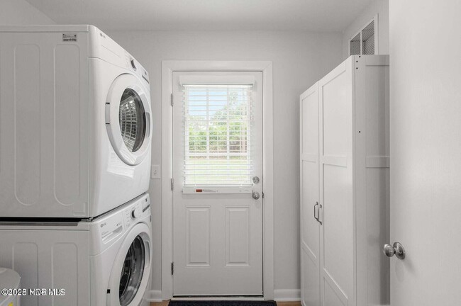 4922 Shelley Dr in Wilmington, NC - Building Photo - Building Photo