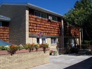 Manorcourt in State College, PA - Foto de edificio - Building Photo