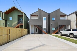 9711 Cargill St in Houston, TX - Building Photo