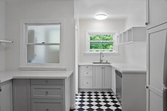 463 Westmount Dr in West Hollywood, CA - Building Photo - Building Photo