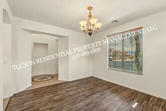 814 West Camino Curvitas in Sahuarita, AZ - Building Photo - Building Photo
