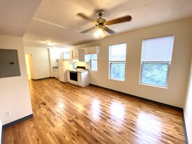 840 Huntington Ave, Unit #2 Apartments