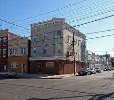 304 Avenue C in Bayonne, NJ - Building Photo