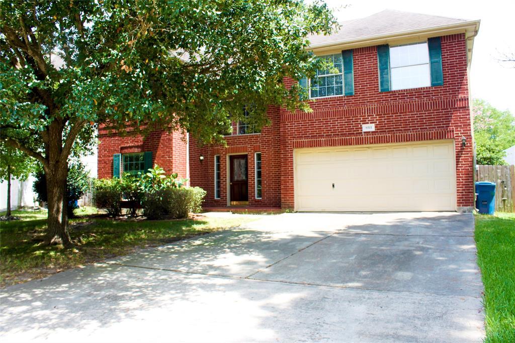 8511 Cross Country Dr in Humble, TX - Foto de edificio