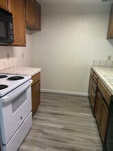 2250 Scarborough Dr in Lodi, CA - Building Photo - Building Photo