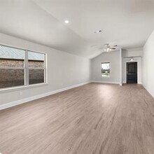 6606 Patterson in Greenville, TX - Building Photo - Building Photo