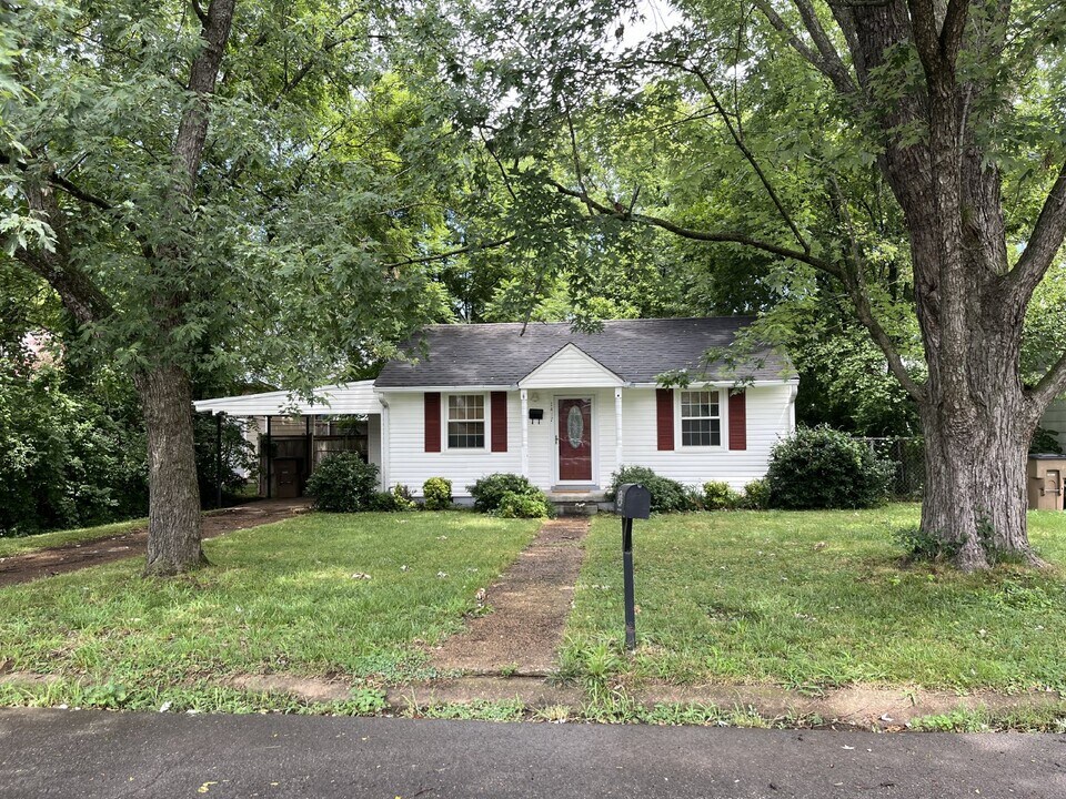 1417 Sevier Ct in Nashville, TN - Building Photo