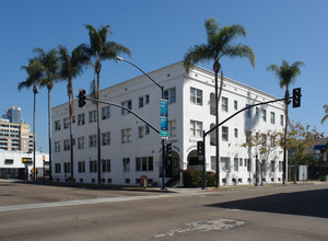 Arlington Apartments in San Diego, CA - Building Photo - Building Photo