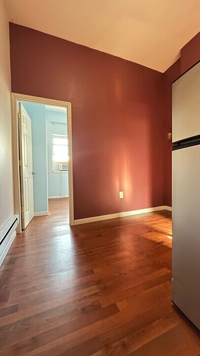 1444 S 7th St in Philadelphia, PA - Foto de edificio