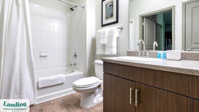 10051 Perimeter Station Dr, Unit 2-319 in Charlotte, NC - Foto de edificio - Building Photo