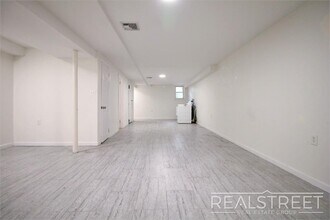 251 Patchen Ave in Brooklyn, NY - Building Photo - Building Photo