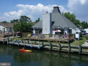 10620 Point Lookout Rd in Ocean City, MD - Foto de edificio - Building Photo