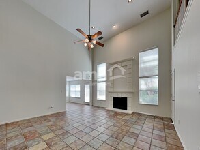 101 Foxtail Ct in Red Oak, TX - Building Photo - Building Photo