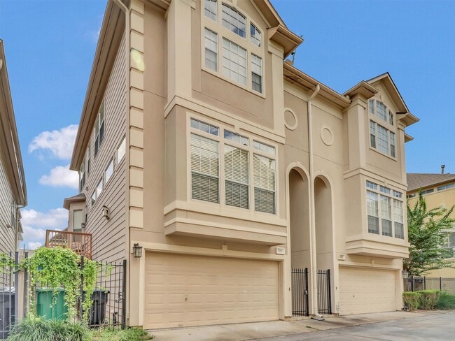 property at 5320 Blossom St