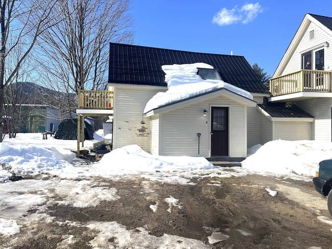 1393 US-302, Unit 4 in Bartlett, NH - Building Photo - Building Photo