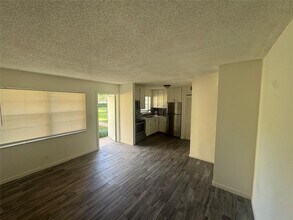 5168 NE 6th Ave in Oakland Park, FL - Building Photo - Building Photo