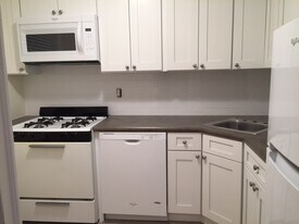 444 Bedford Street, Unit Apt 8N in Stamford, CT - Building Photo