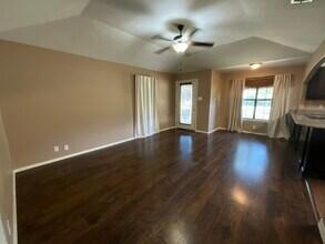 112 Walnut St in Terrell, TX - Building Photo - Building Photo