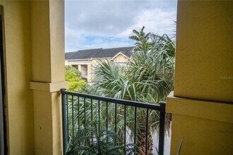 2440 W Horatio St, Unit 1030 in Tampa, FL - Building Photo - Building Photo